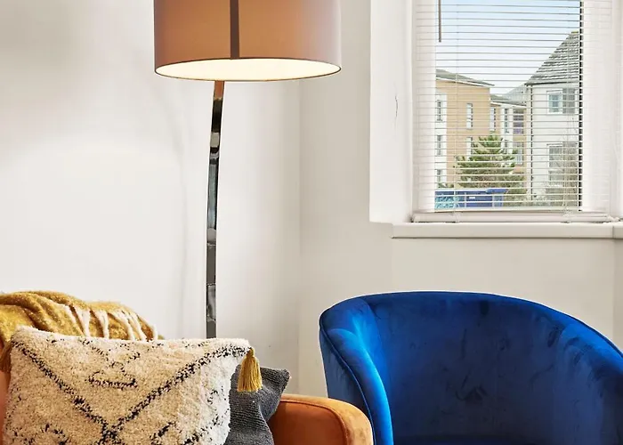 Private 2bed-parking & Garden-by Fabaccommodation Bristol