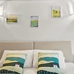 Private 2bed-parking & Garden-by Fabaccommodation شقة بريستول